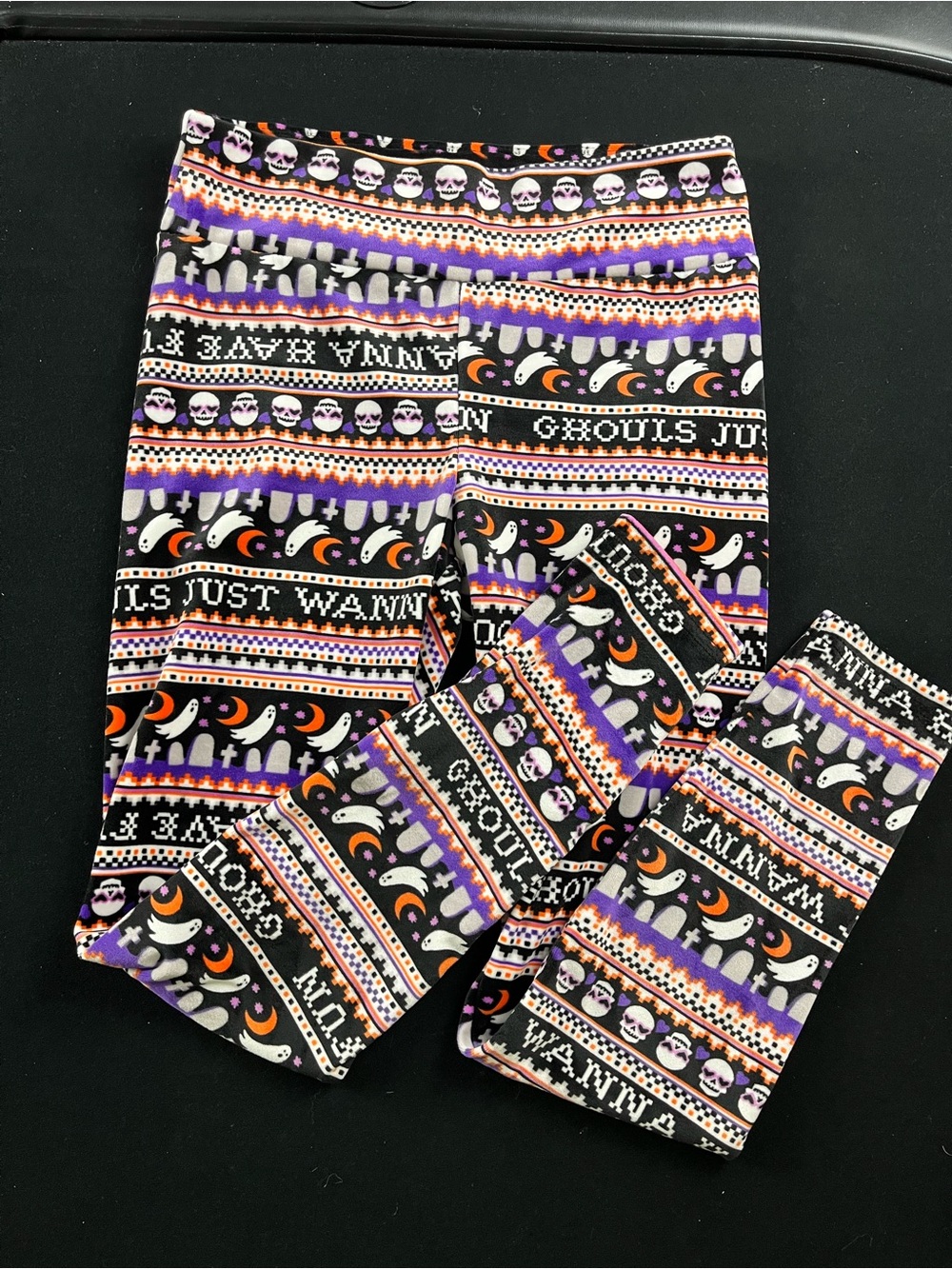 Juniors Halloween Print Leggings - Black & Purple
